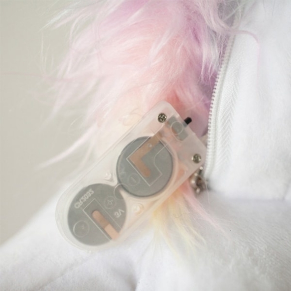 Unicorn light up slippers - Picture 5 of 11